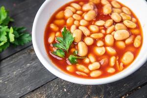 beans tomato sauce bean dish meal food snack on the table copy space