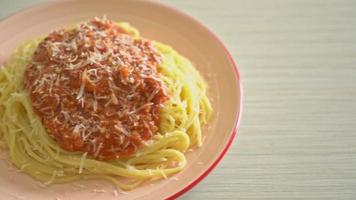 pork bolognese spaghetti with parmesan cheese - Italian food style video