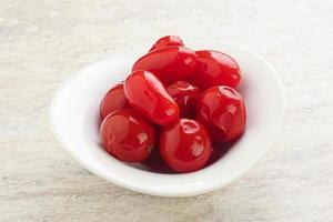 tomate rojo marinado - vitaminas en escabeche foto