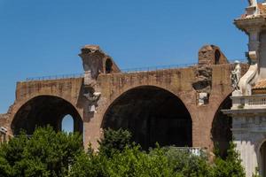 ruinas romanas en roma, foro foto
