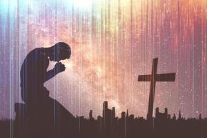 silueta de manos cristianas orando personas espirituales y religiosas orando a dios conceptos cristianos. poner fin a la guerra y la violencia