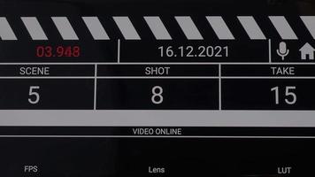 interface de panneau de clapet de film. numéro numérique courant et comptant avant la prise de vue video