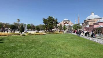 istanbul,turquie.avril 15,2022.istanbul, la ville de rêve entre les continents d'europe et d'asie . vue sur la vieille ville d'istanbul sur les rives de la mer de marmara et du bosphore