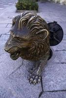 Bronze lion sculpture photo