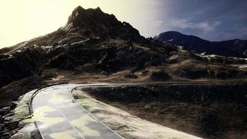 Empty, winding road towards the white sands video