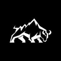 bisonte de montaña una ilustración del logotipo de una combinación de una montaña y un bisonte vector