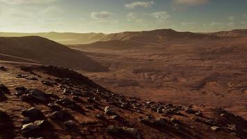 bellissime dune di sabbia nel deserto del Sahara al tramonto video