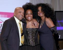 LOS ANGELES, NOV 19 - Berry Gordy, Rhonda Ross Kendrick, Diana Ross at the American Music Awards 2017 at Microsoft Theater on November 19, 2017 in Los Angeles, CA photo