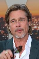 los angeles, 22 de julio - brad pitt en el estreno de érase una vez en hollywood en el imax del teatro chino tcl el 22 de julio de 2019 en los angeles, ca foto