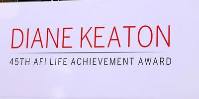 los angeles, 8 de junio - ambiente en el premio a la trayectoria de los institutos de cine americano a diane keaton en el dolby theater el 8 de junio de 2017 en los angeles, ca foto