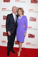 los angeles, 6 de febrero - chesley sullenberger, lorrie sullenberger en los premios aarp movies para adultos en beverly wilshire hotel el 6 de febrero de 2017 en beverly hills, ca foto