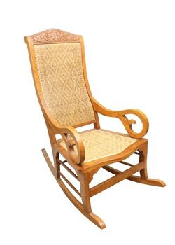 mecedora aislado sobre fondo blanco. foto