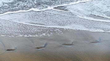 fondo con olas en la playa de las canteras foto