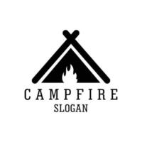 diseño de vector de logotipo de fuego de campamento