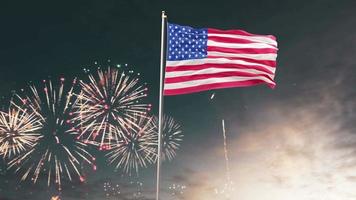 feux d'artifice et drapeau américain battant le matin pour accueillir le jour de l'indépendance video