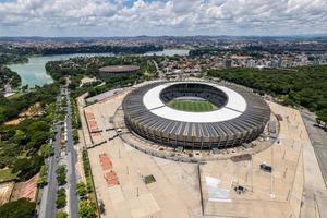 minas gerais, brasil, abril de 2020 - vista aérea del estadio gobernador magalhaes pinto foto