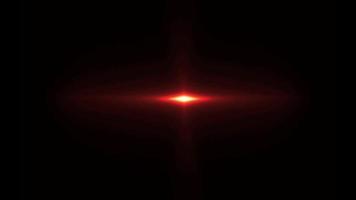 chiarore realistico della lente della luce rossa su sfondo nero. video