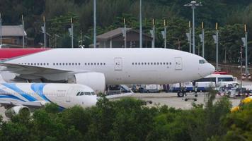 aereo di Bangkok all'aeroporto video