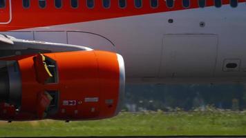 EasyJet Airbus A320 landing video