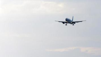 Airbus 321 approaching over ocean video