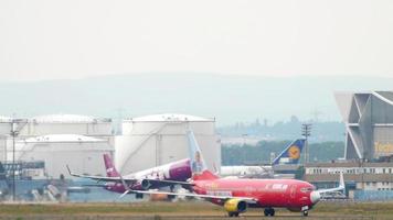 airbus 321 wow air klim eruit video