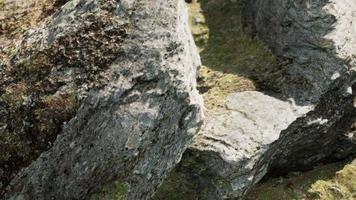 primo piano di formazione di pietre rocciose video