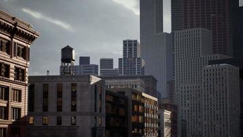 Art-déco-Gebäude aus Stein in der Stadt Chicago video