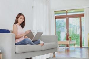 woman working with laptop notebook photo