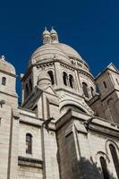 la arquitectura externa de sacre coeur, montmartre, parís, francia foto