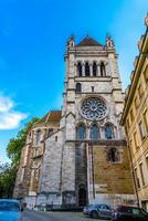 catedral de san pedro en el centro de ginebra, suiza foto