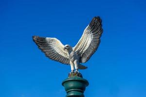 ciudad de krabi, tailandia, monumento del águila foto
