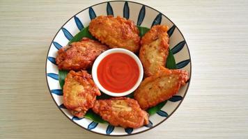 ali di pollo fritte croccanti con salsa di pesce video