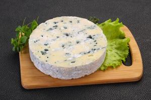 Round blue cheese photo