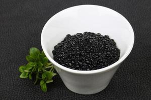caviar negro de lujo foto