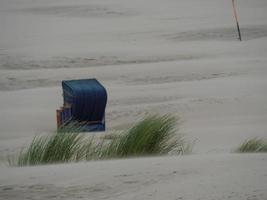 tiempo de verano en la playa de juist foto