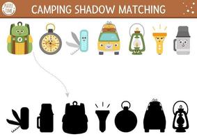 actividad de emparejamiento de sombras de campamento de verano para niños con lindo equipo de campamento kawaii. Rompecabezas de viaje de naturaleza familiar con objetos lindos. encuentre la hoja de trabajo o el juego imprimible de la silueta correcta. vector
