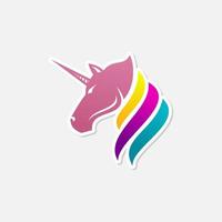 vector de cabeza de caballo unicornio. símbolo de sueño. animales de fantasia estilo de color degradado