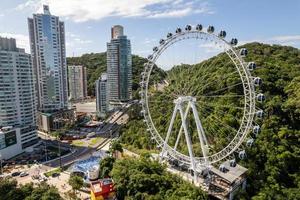 brasil, marzo de 2022 - antena de la ciudad de balneario camboriu foto