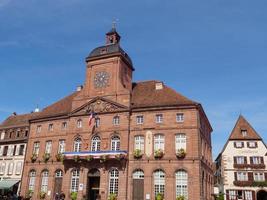 la ciudad de wissembourg en francia foto