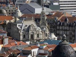 el río duero y la ciudad de porto foto