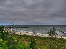 ahrenshoop en el mar báltico en alemania foto