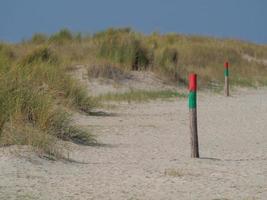 la playa de juist island en alemania foto