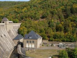 lago cerca de waldeck en alemania foto