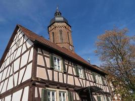 la pequeña ciudad de kandel en el pfalz alemán foto