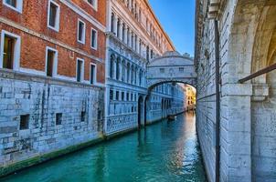 venecia - puente de los suspiros, ponte dei sospiri, italia, hdr foto