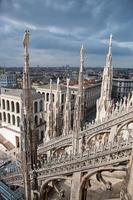 vista de la ciudad de milán, italia foto