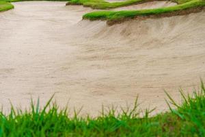 fondo del campo de golf del búnker del arenero foto