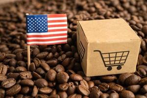 bandera de estados unidos en grano de café, comercio de importación y exportación concepto de comercio en línea. foto