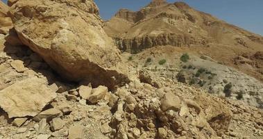 Pan lenta da Judéia deserto selvagem paisagem Cisjordânia israel video