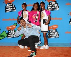 LOS ANGELES, MAR 24 - D Lila Combs, Chance Combs, Jessie Combs, Quincy Brown at the 2018 Kids Choice Awards at Forum on March 24, 2018 in Inglewood, CA photo